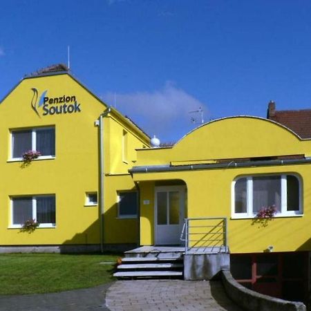 Penzion Soutok Lanzhot Bagian luar foto